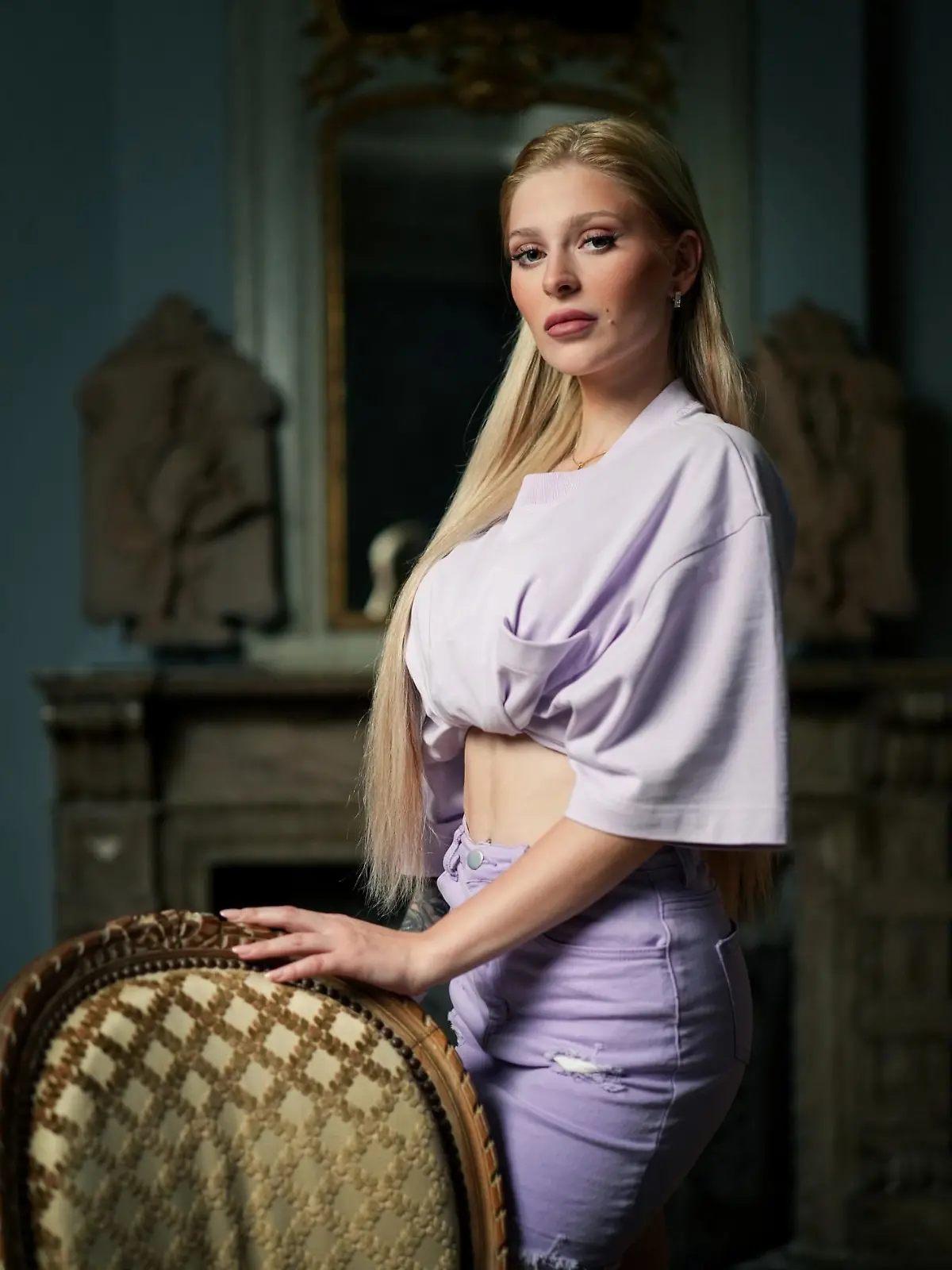 Marie Reim, Schlagersängerin nimmt an der dritten Staffel  im Château de Mielmont teil.