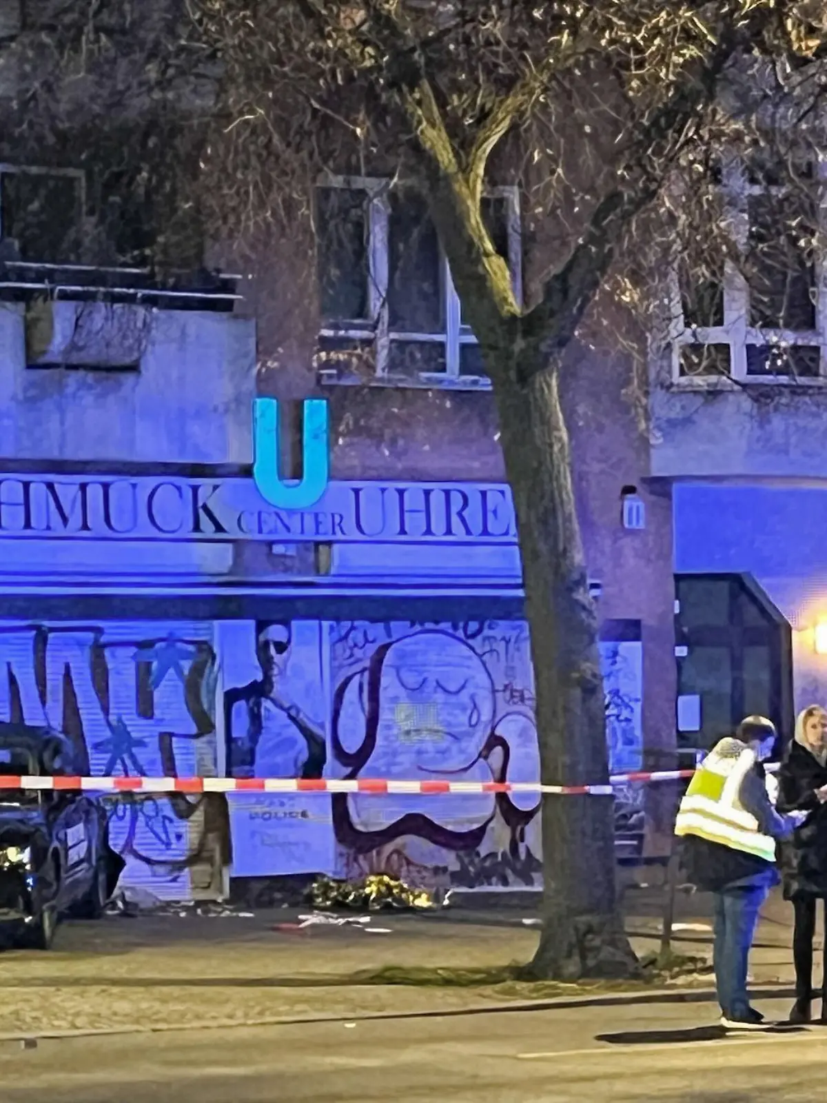 Bild zu: "17-Jähriger verletzt mehrere Menschen bei Flucht vor Polizei"