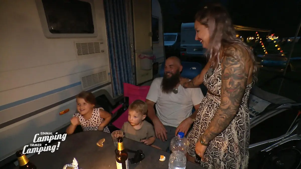 Jules und Max mit ihren Kids im Salzburger Land Unwetter in Österreich