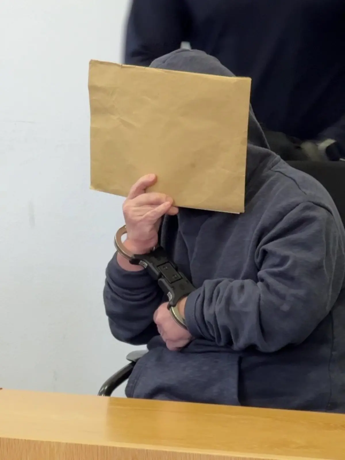 Bild zu: "Von „Papawittchen“ zum Kinderschänder – Familienvater Steffen H. (64) muss in den Knast"