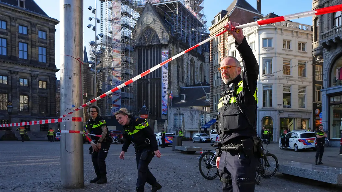 Polizeieinsatz in Amsterdam nach Messerattacke