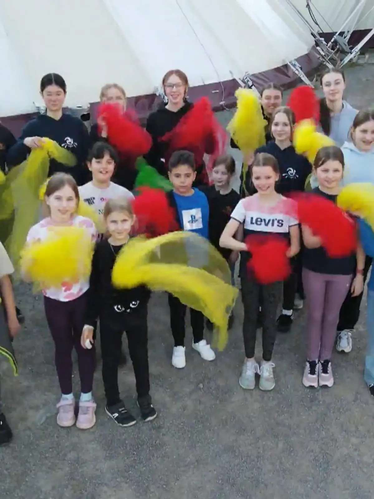 Bild zu: "Kreativität und Spaß im Kinderzirkus Schnick-Schnack"