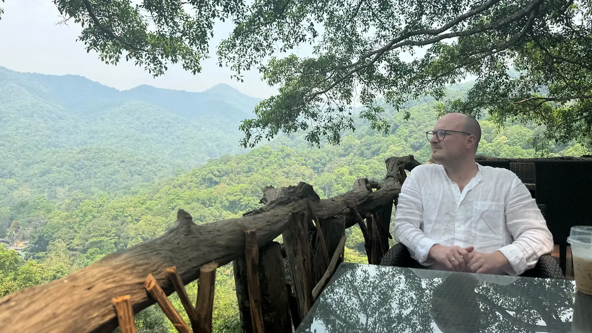 RTL-Reporter Nils Fischer-Stahl erlebt Erdbeben in Thailand