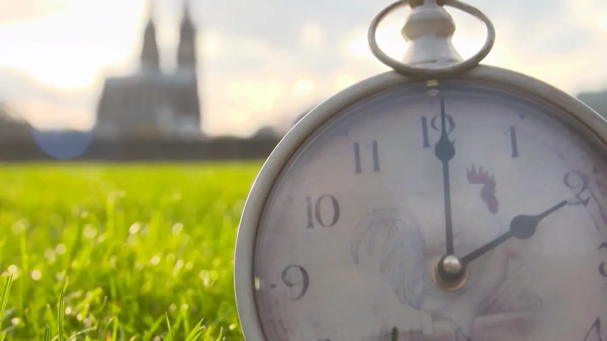 Zeitumstellung! Was hilft gegen den Mini-Jetlag? Arzt klärt auf