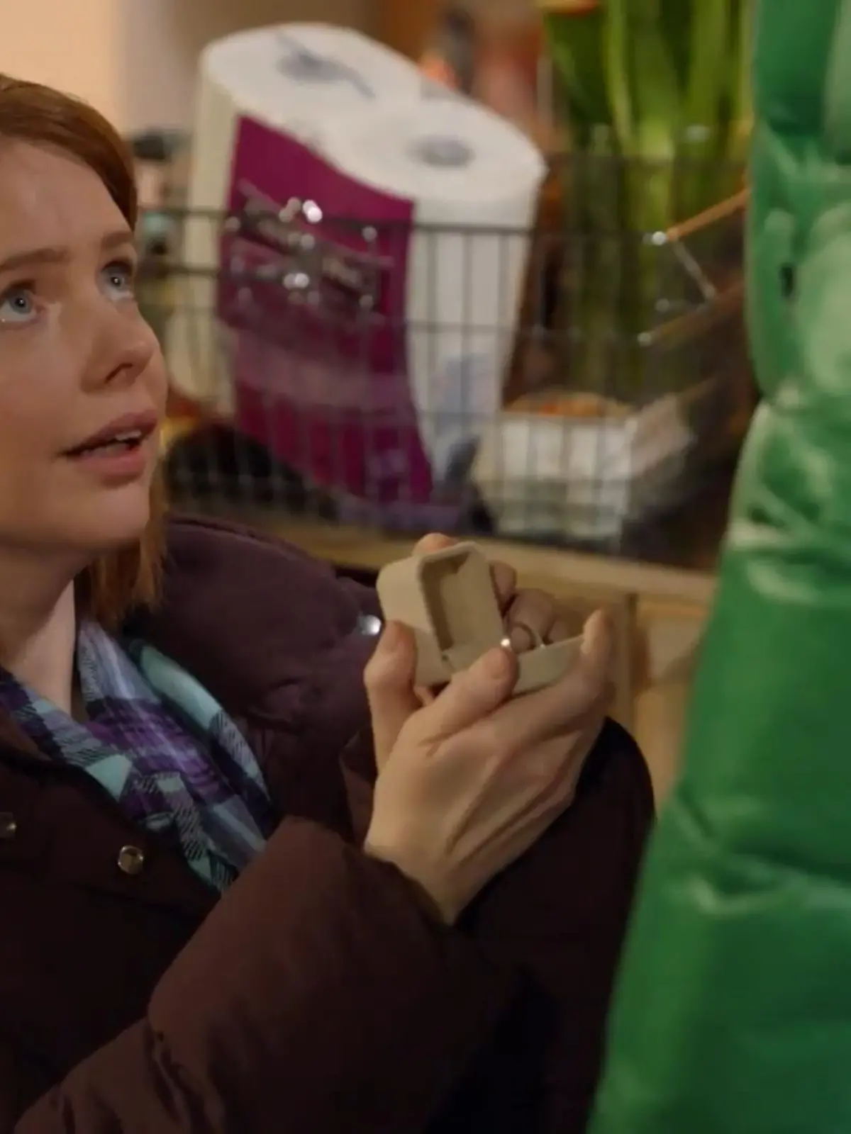 Bild zu: "Spontaner Kniefall im Kiezkauf"