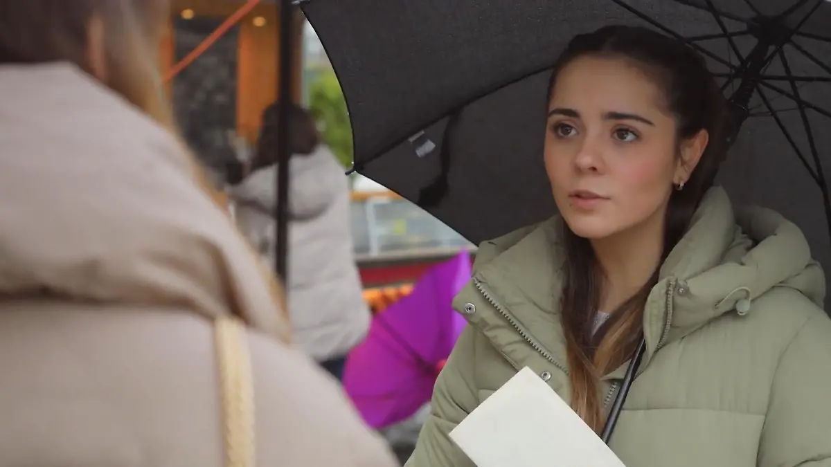 AWZ-Folge vom 09.04.25 auf RTL+: Valea erzählt Nathalie vom Brief ihres  Vaters