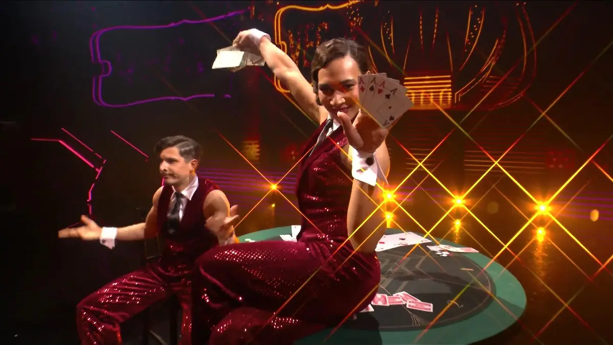 Las-Vegas-Girl Marie Mouroum liefert im Casino so richtig ab „Let’s Dance”-Show 5