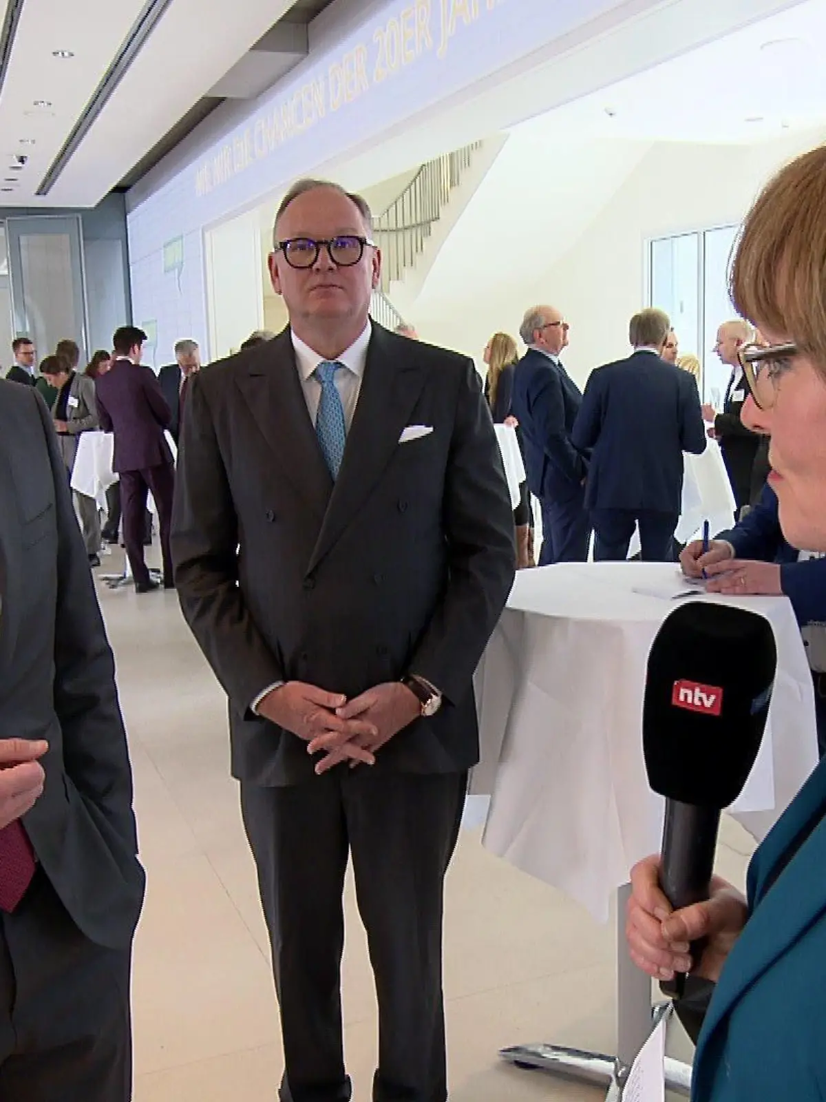 RTL-Reporterin Miriam Pauli im Gespräch mit Finanzminister Christian Lindner.