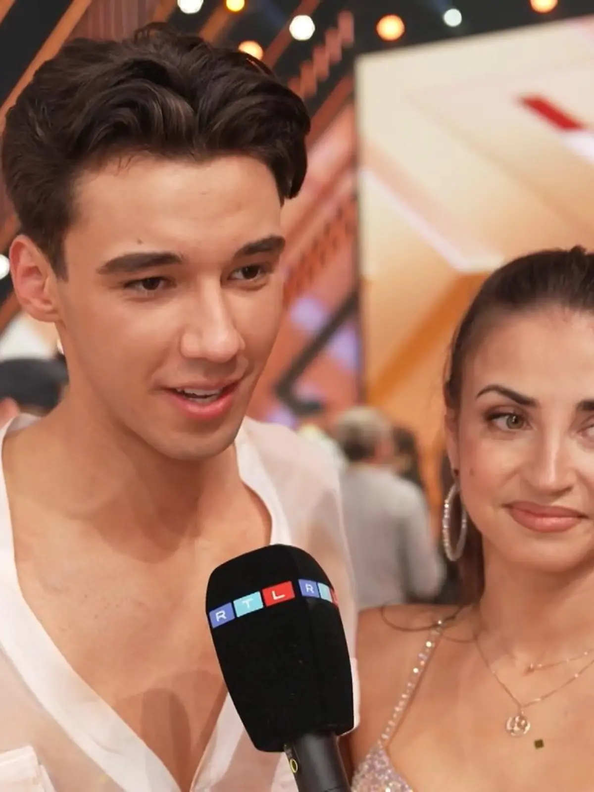 Bild zu: "Ekaterina Leonova feilt an einem Plan für Diego Pooth"