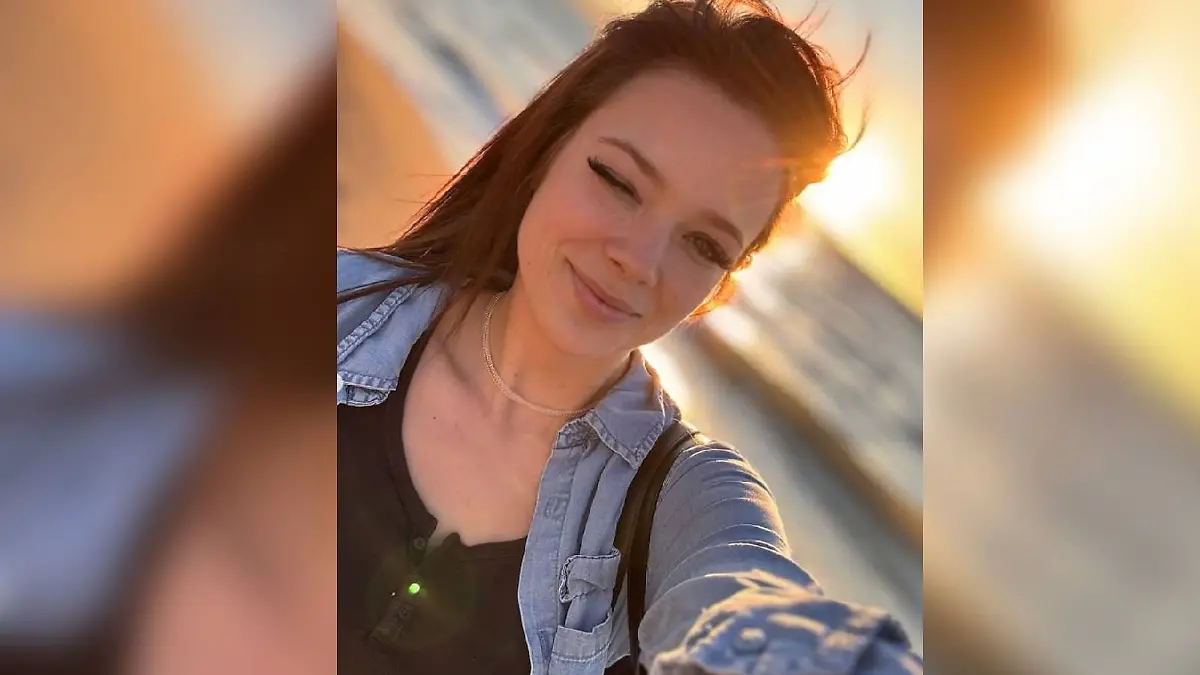Anne Wünsche am Strand von Mallorca.