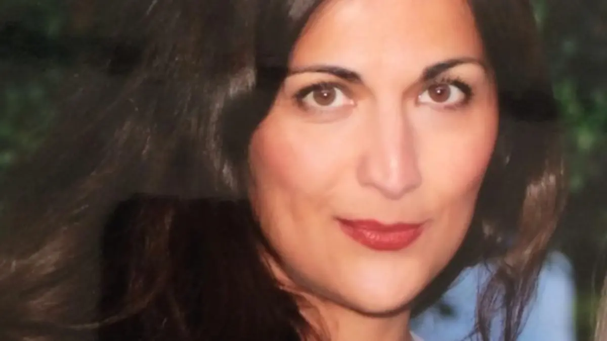 Mitra Afhami erlebte als Kind Bombenangriffe auf ihre Heimat.