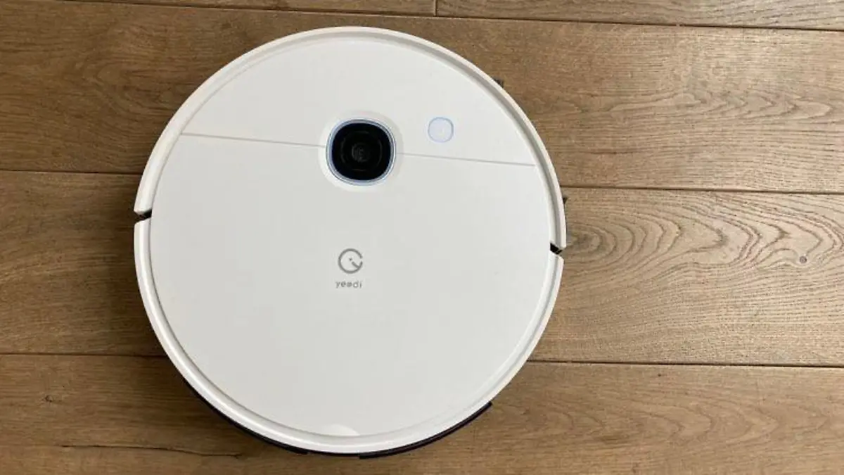 Der Yeedi Vac Hybrid im Alltagstest bei einer Familie