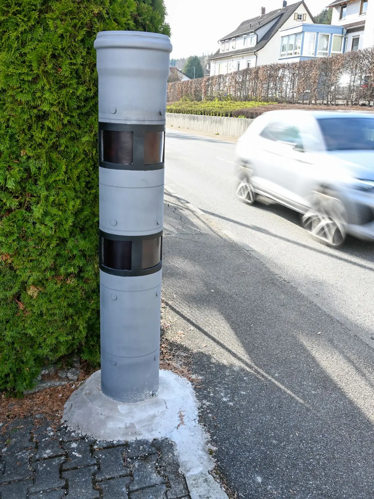 Bild zu: "Fake-Blitzer bremst Raser in Frittlingen aus "