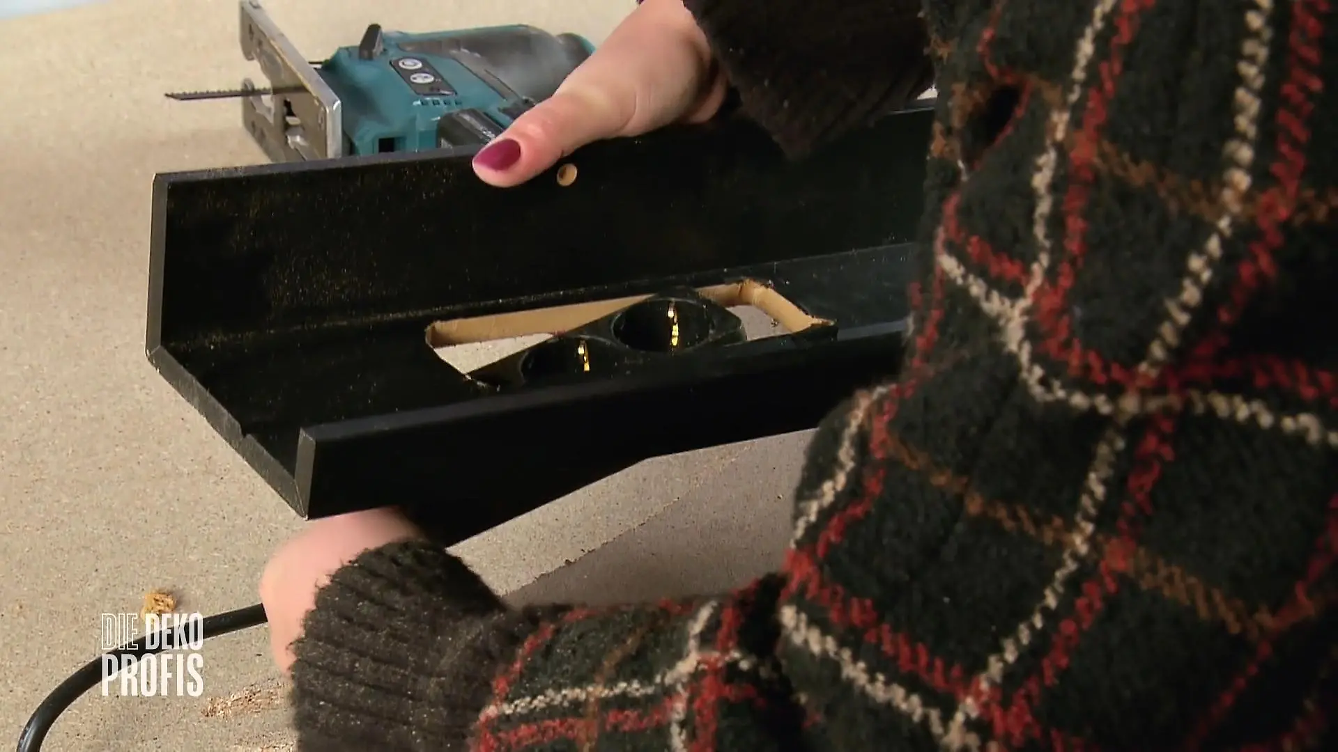 Mehrzweckboard mit integriertem Dreifachstecker Einfaches DIY