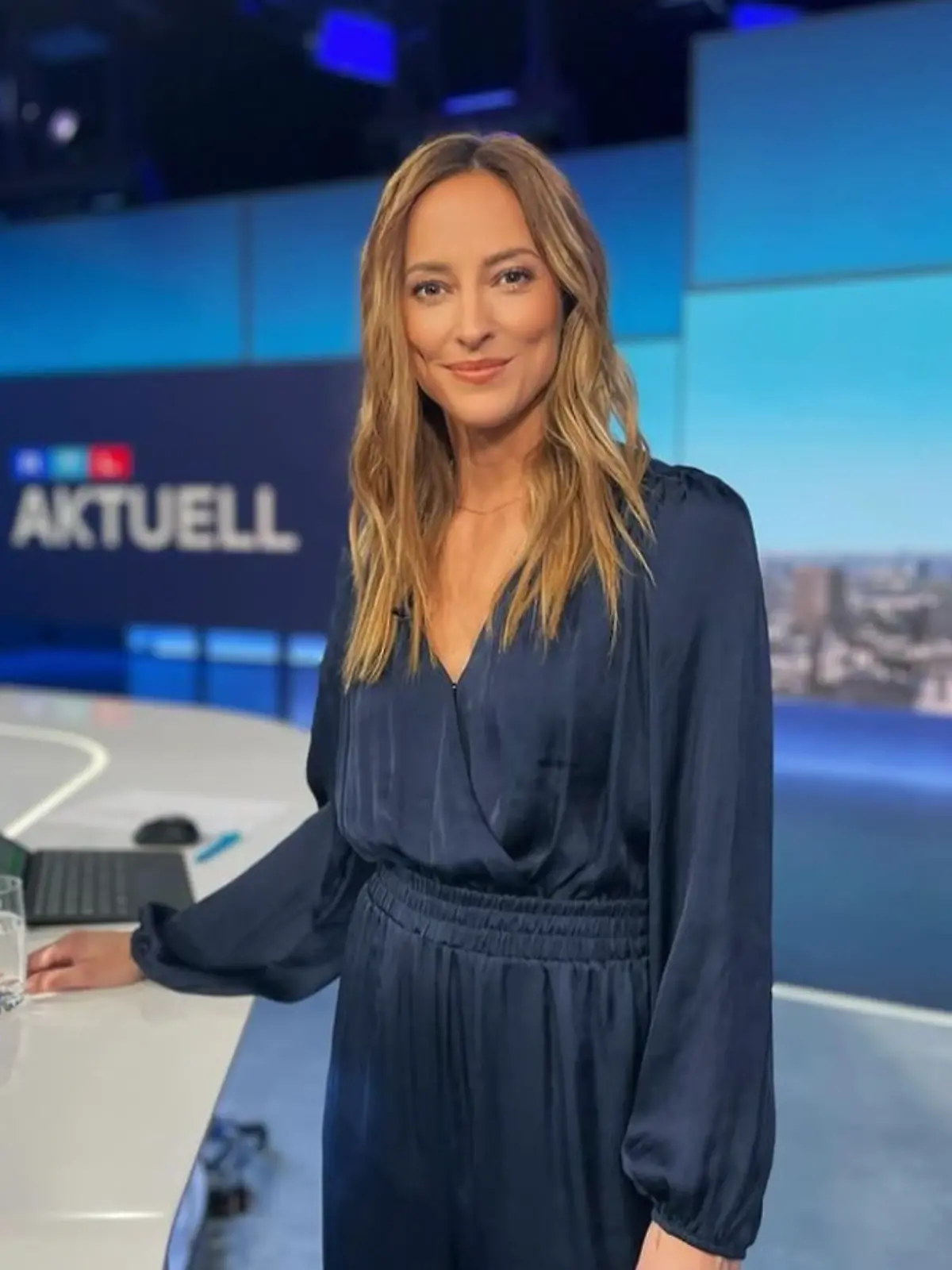 Anna Fleischhauer ist Teil des Moderations-Teams von „RTL Aktuell”.