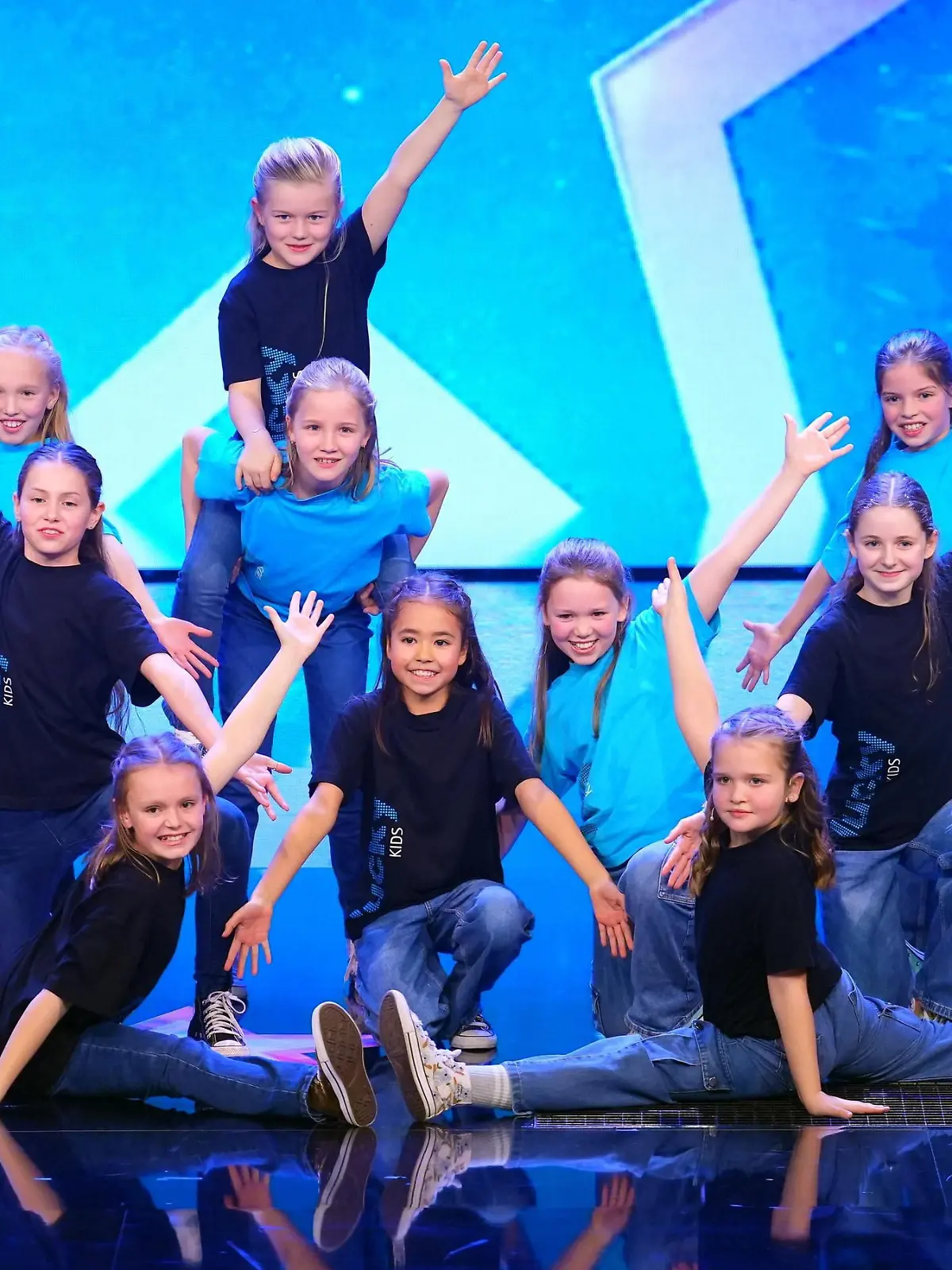 Bild zu: "Für die „Lucky Kids” regnet es beim Supertalent Gold"