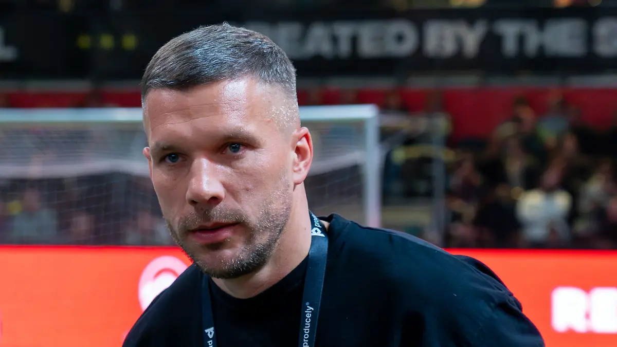 Lukas Podolski fühlt mit seinem ehemaligen Mitspieler mit.