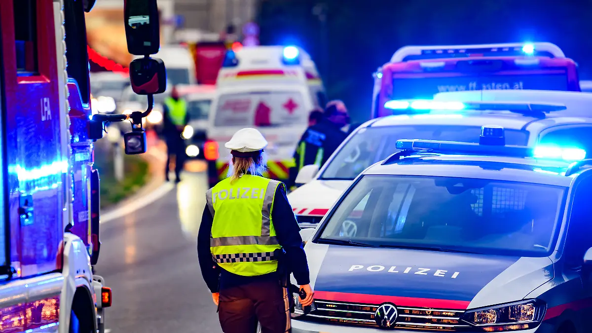 Polizeieinsatz in Österreich nach Unfall (Symbolfoto)