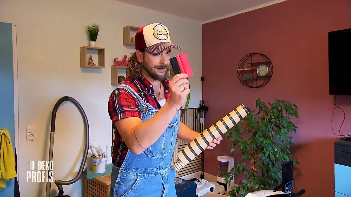 Eric Schroth zeigt, wie man Möbeln ein neues Leben gibt Möbel aufpeppen mit Folie