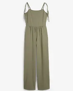 Lässiger Jumpsuit mit weitem Bein