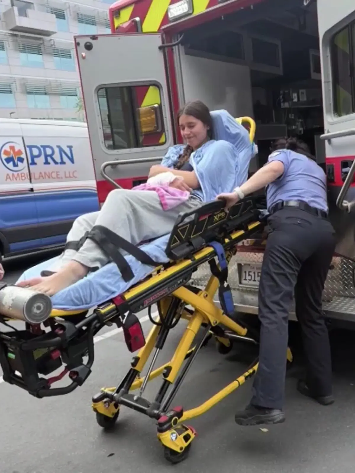 Bild zu: "Teenager (15) beim Schwimmen von „Schatten” attackiert – doch ein Hai ist es nicht"