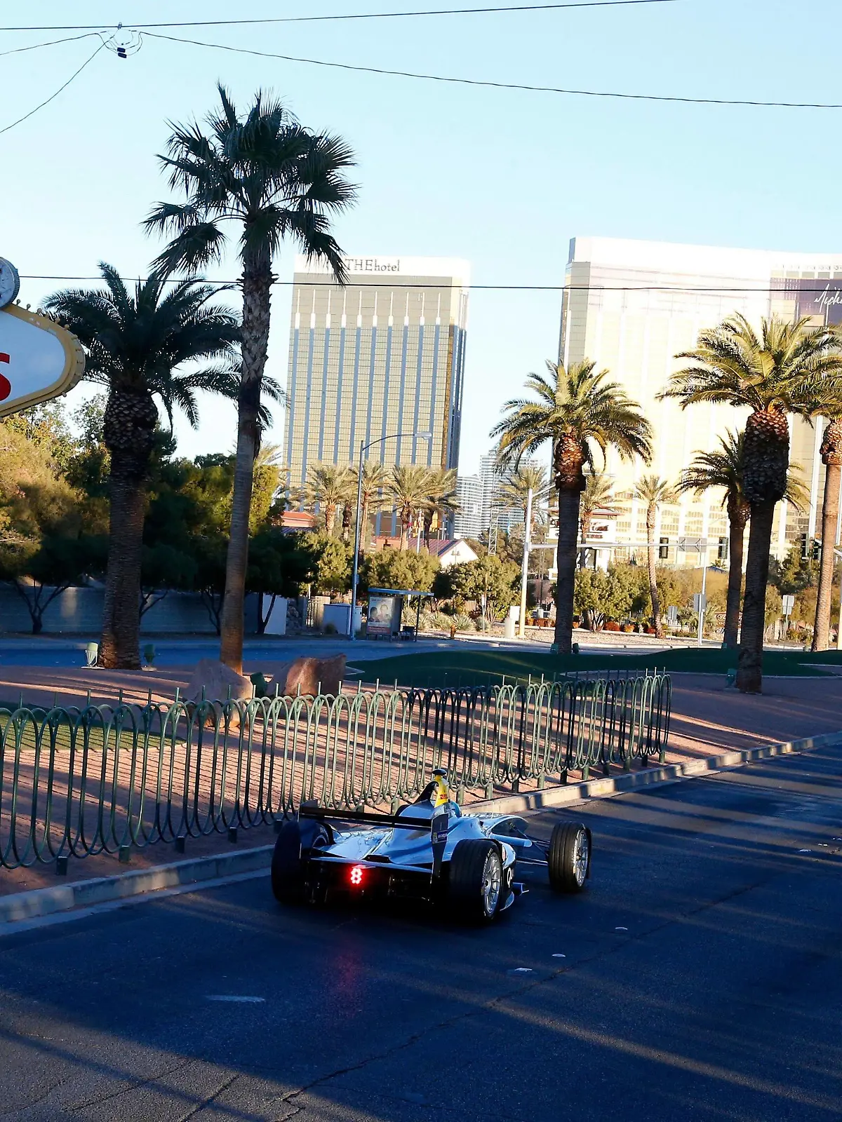 Mandatory Credit: Photo by Lesley Ann Miller/Motorsport Images/Shutterstock 11829272a 5-6 January, 2014, Las Vegas, Nevada USA Former F1 driver Lucas di Grassi drives the new Spark-Renault SRT_01E Formula E car down the Las Vegas strip 2014, Lesley Ann Miller LAT Photo USA Formula E, Spark-Renault SRT 01E Launch - 05 Jan 2014 Formula E, Spark-Renault SRT 01E Launch - 05 Jan 2014 PUBLICATIONxINxGERxSUIxAUTXHUNxGRExMLTxCYPxROMxBULxUAExKSAxONLY Copyright: xLesleyxAnnxMiller/MotorsportxImages/Shutterstockx 11829272a 