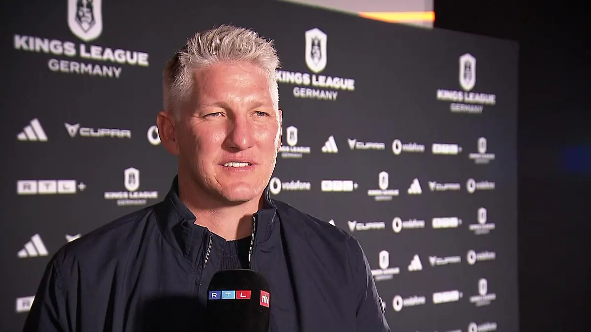 Schweini lockt Müller in neue Liga Vertragsangebot