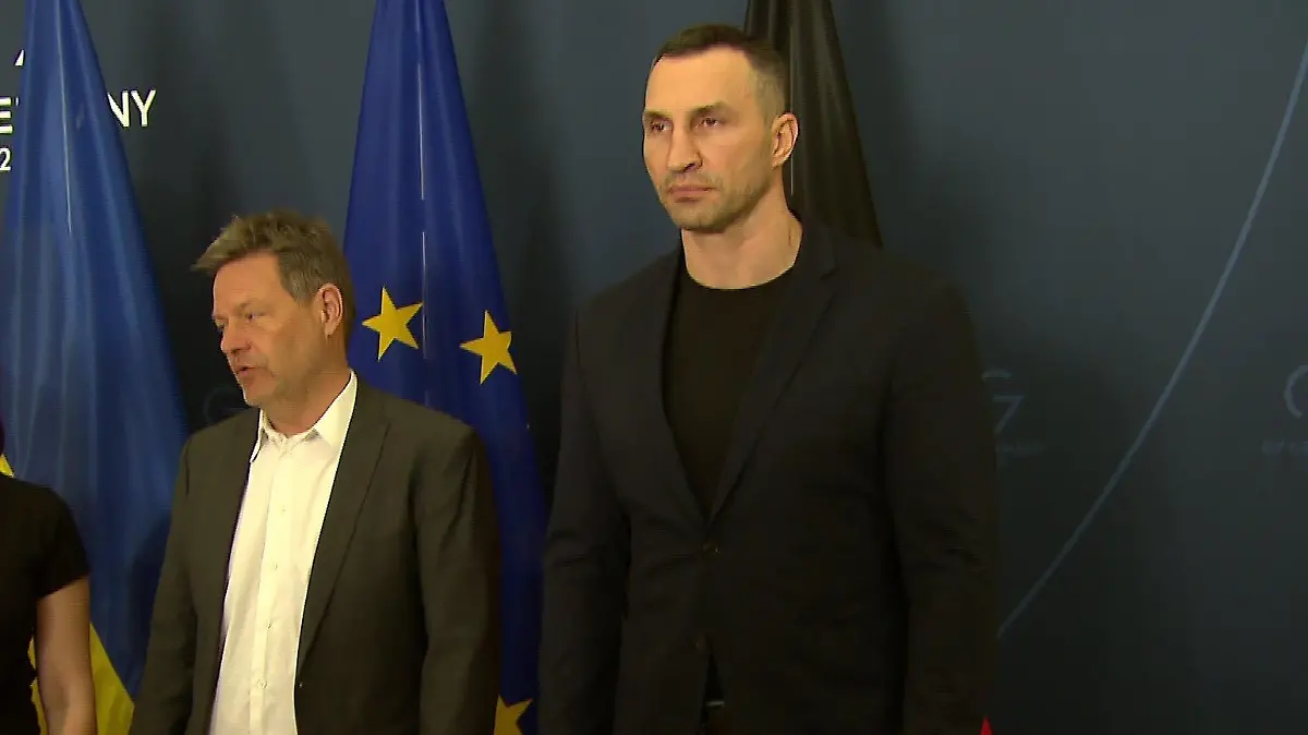 Wladimir Klitschko und Robert Habeck in Berlin.