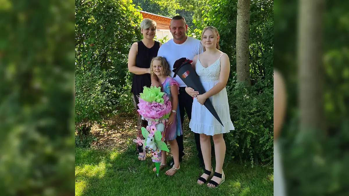 Marilyn mit ihrem Partner Ronny und den beiden Kindern Liah-Sophie und Stella-Marie.