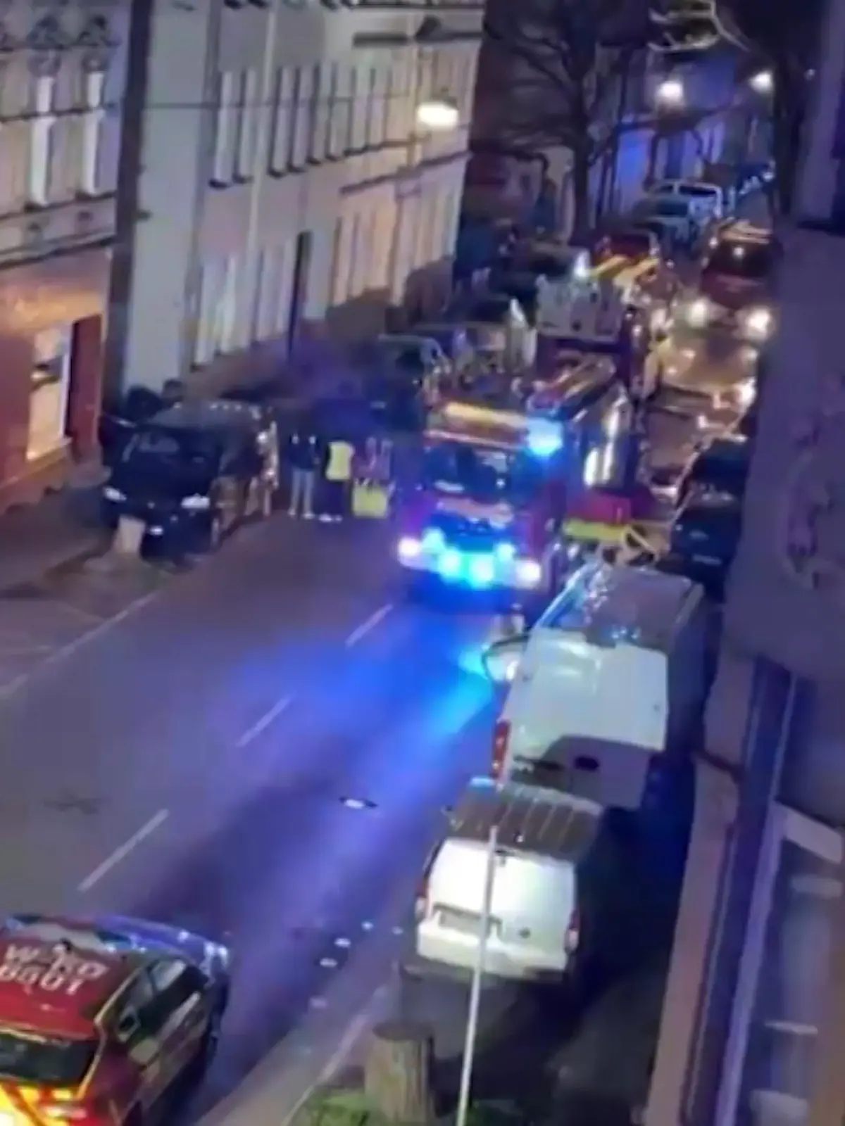 Bild zu: "Explosion in Wuppertal - Haus unbewohnbar "