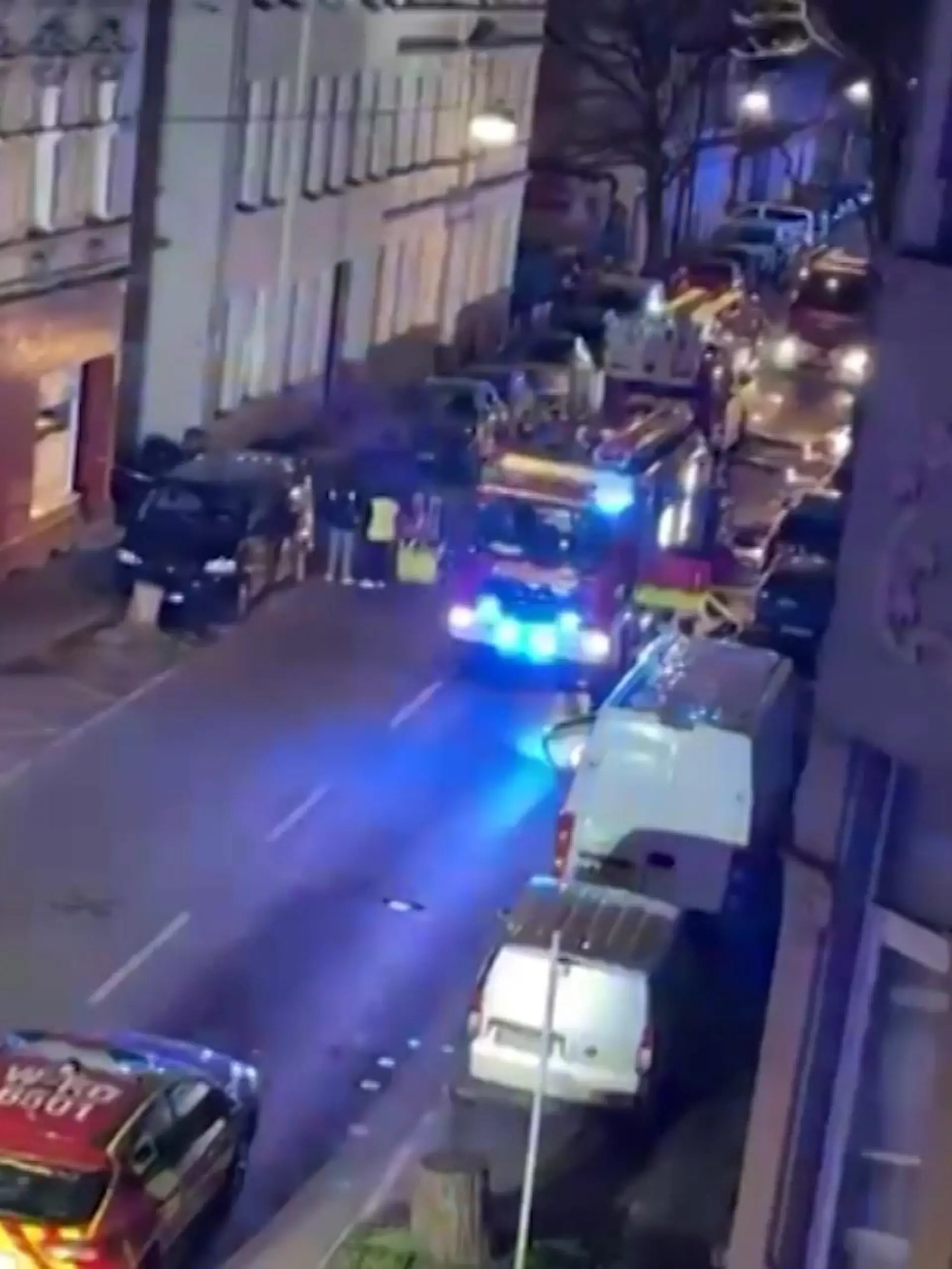 Bild zu: "Explosion in Wuppertal - Haus unbewohnbar "