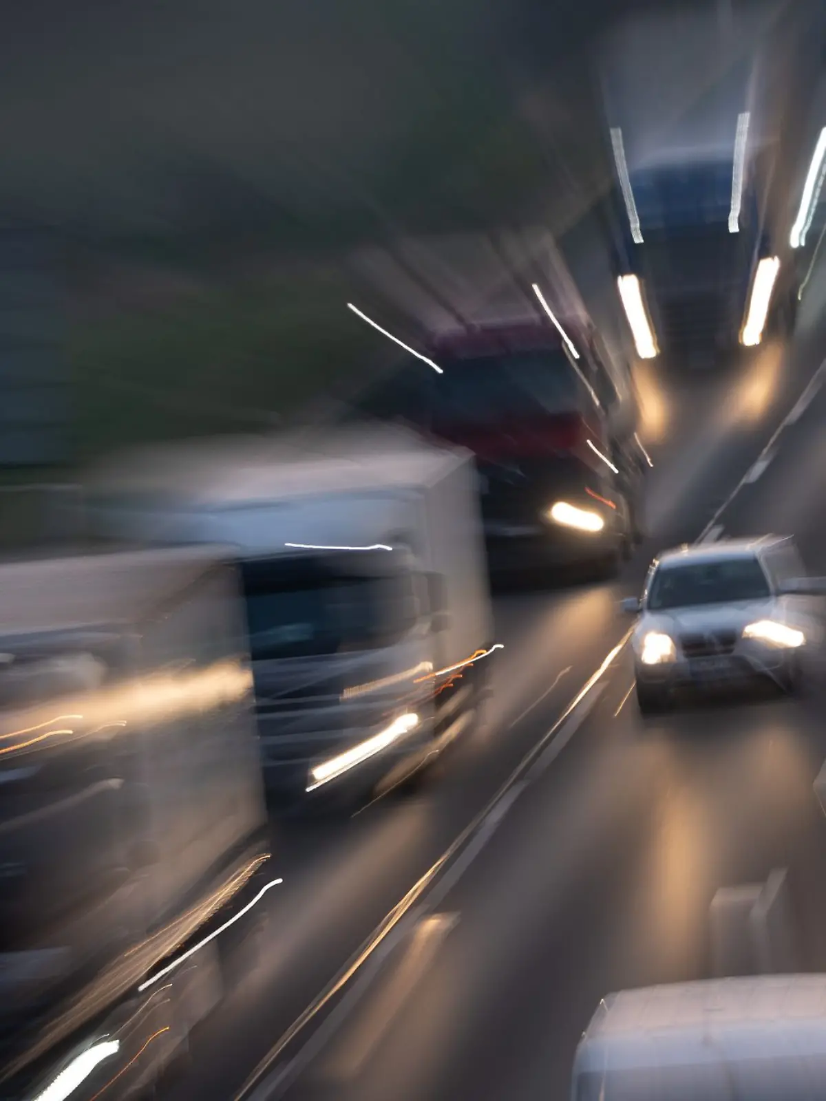 Bild zu: "Fuß vom Gas! Polizei startet Blitzermarathon "