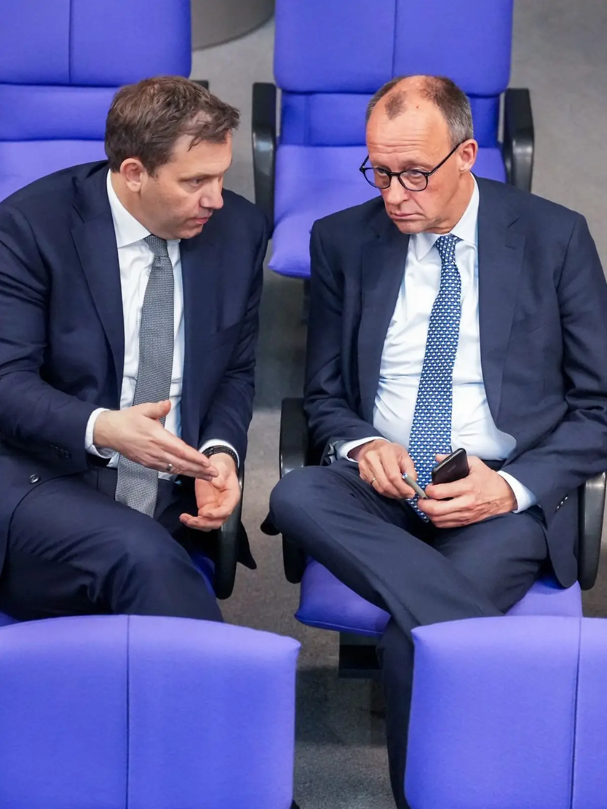 Vielleicht bald Vize und Kanzler?: Die Vorsitzenden von SPD und CDU, Lars Klingbeil und Friedrich Merz. (Archivbild)