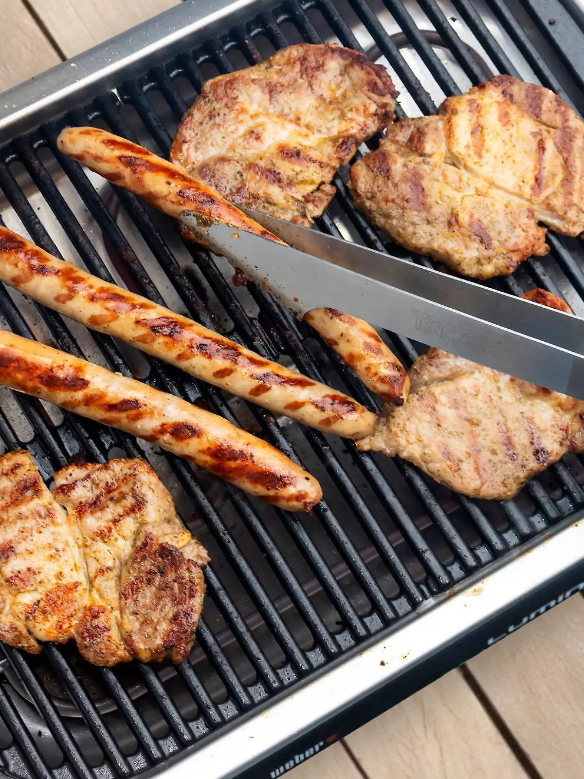 Bild zu: "Lust auf Wurst? Diese Elektrogrills brutzeln am besten!"