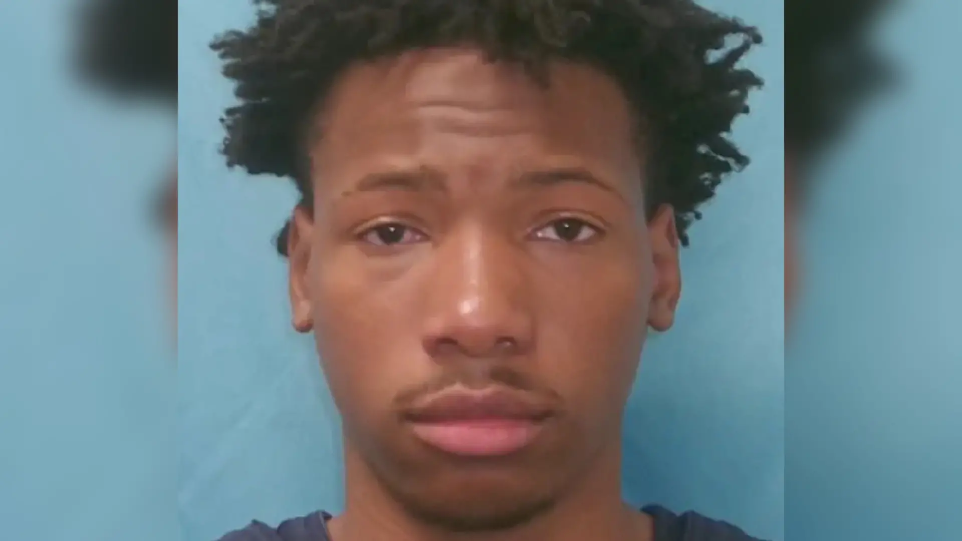 Er wollte einen schönen Tag bei einem Schulwettbewerb genießen – nun ist Austin Metcalf (†17) tot! Bei einer Leichtathletik-Meisterschaft zwischen Schulen in Texas (USA) sitzt der Highschool-Schüler auf seinem Platz. Dann eine heimtückische Attacke: Karmelo Anthony, ein Schüler einer anderen Schule, sticht aus heiterem Himmel und brutal mit einem Messer zu.