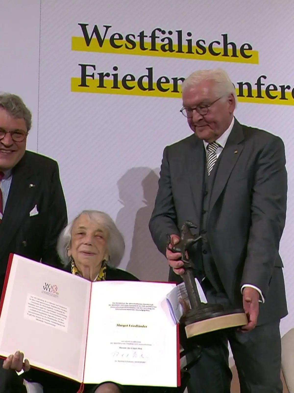 Bild zu: "Friedländer mahnt zur Menschlichkeit"