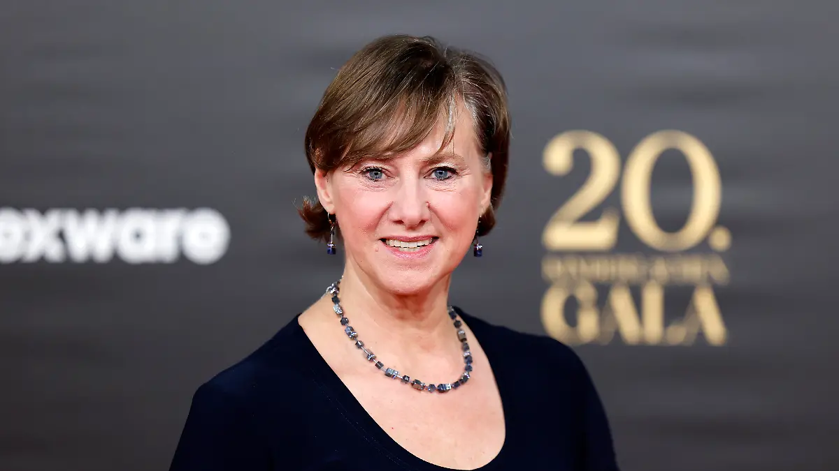 Eiskunstläuferin Marina Kielmann bei der 20. Kinderlachen-Gala 2024 in der Westfalenhalle Dortmund. 