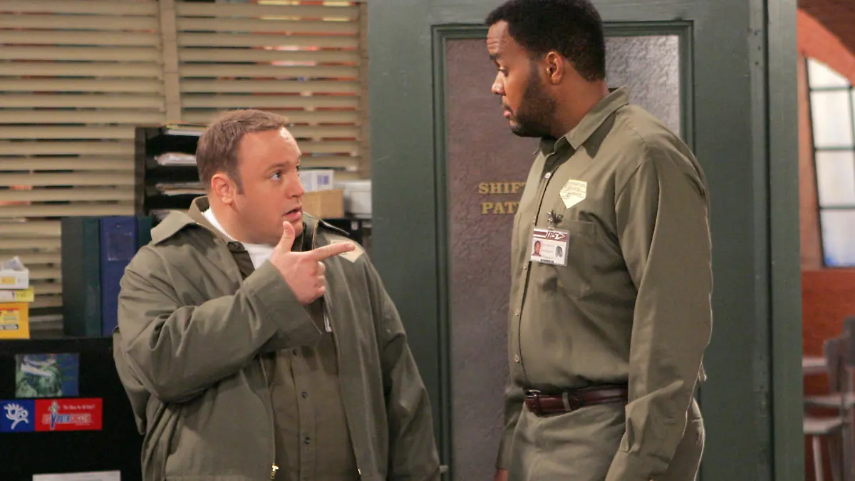 Doug Heffernan (gespielt von Kevin James) und Deacon Palmer (gespielt von Victor Williams) sind nicht nur beste Freunde, sondern auch Arbeitskollegen.