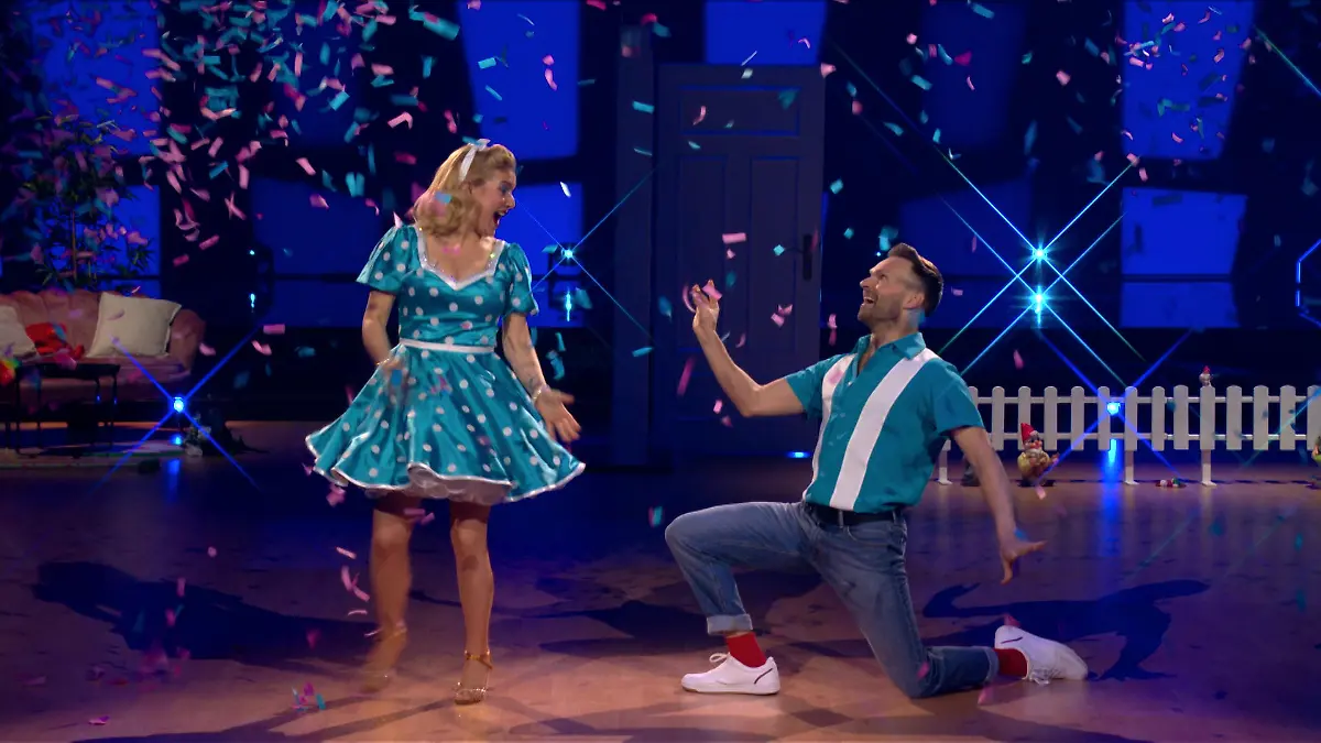Jeanette Biedermann erhält NUR 17 Punkte für ihren Jive „Let’s Dance”-Show 6