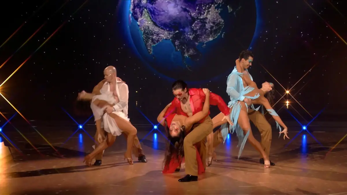Erste Gruppe verkörpert Feuer, Wasser, Luft  – mit Erfolg? „Let‘s Dance”-Jury-Challenge