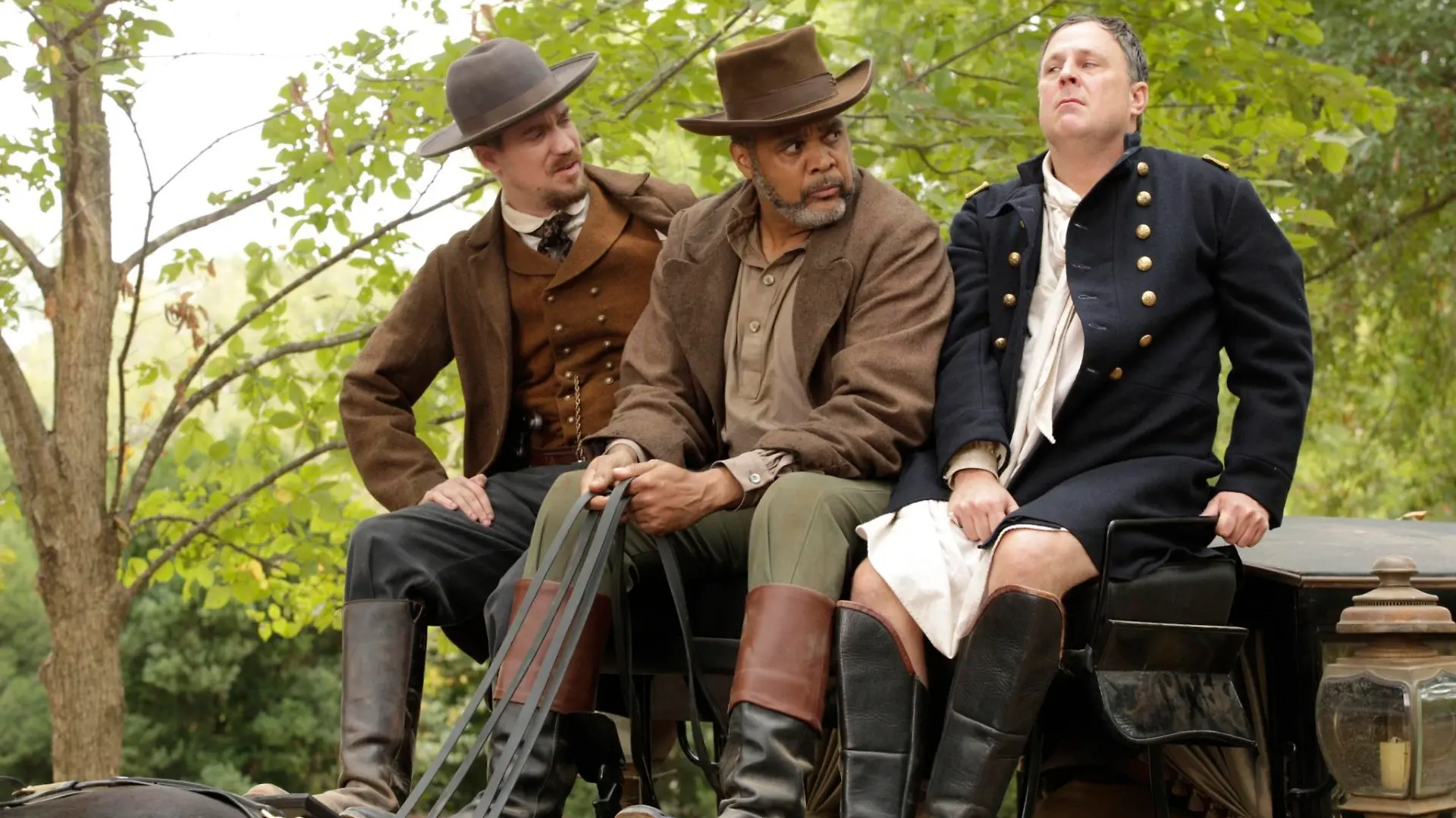 THE GOOD LORD BIRD, from left: Rafael Casal as John Cook, Victor Williams, Brooks Ashmanskas as Colonel Washington, Jesus is Walkin , (Season 1, ep. 106, aired Nov. 8, 2020). photo: William Gray / ©Showtime / Courtesy Everett Collection