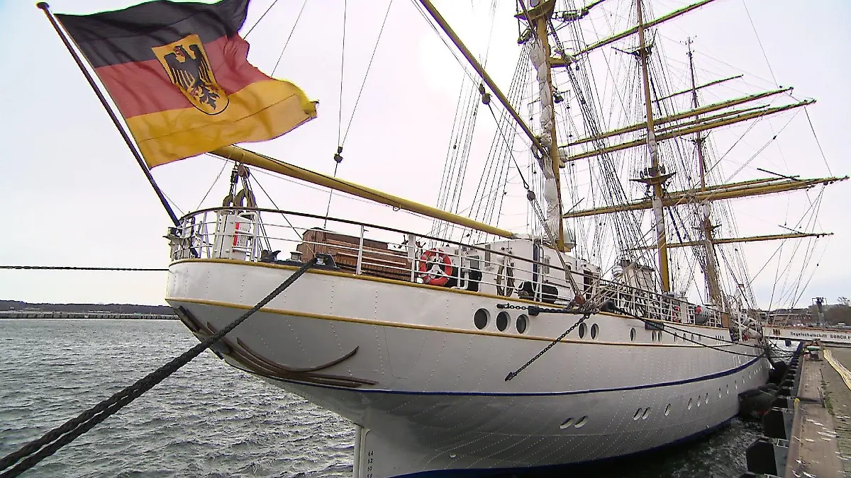 Die Gorch Fock hat einen neuen Kapitän: Andreas-Peter Graf von Kielmansegg übernimmt das Steuer.