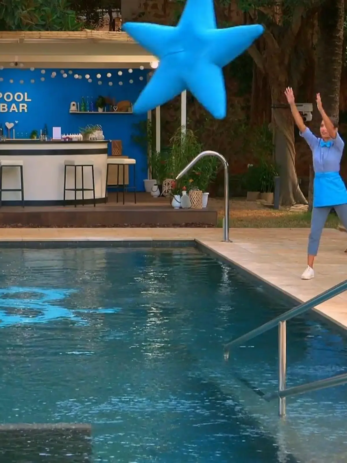 Bild zu: "Nic und Mariella genießen ihre gemeinsame Pause"