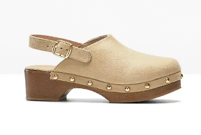Pantolette mit Plateau