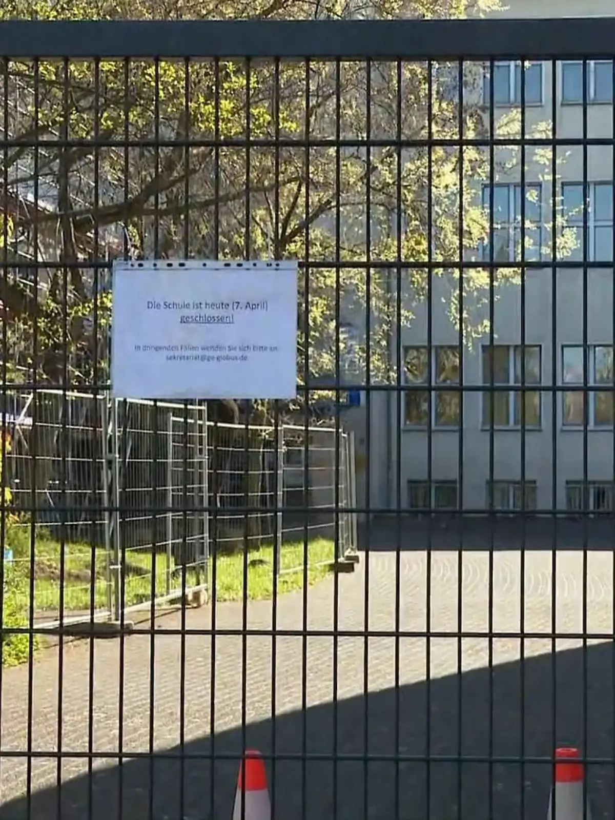 Bild zu: "Schulen in Duisburg dicht"