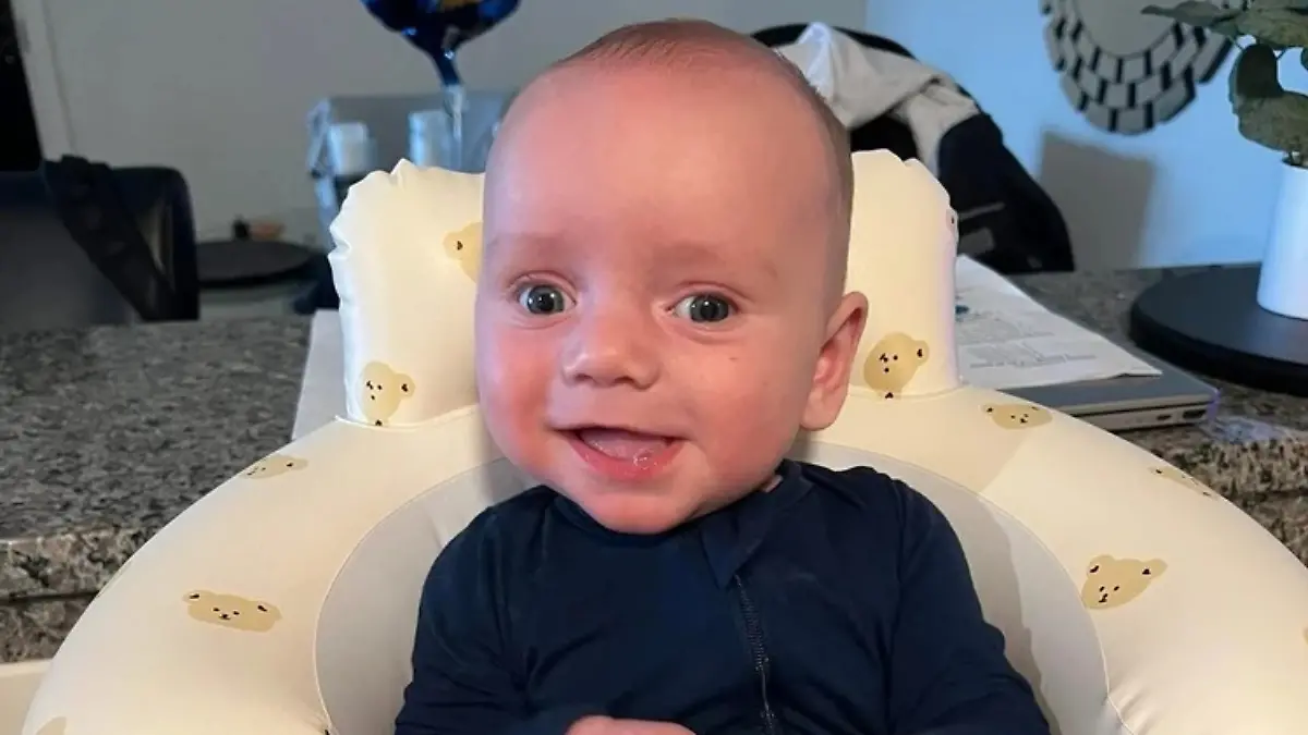 Luke leidet an einem Retinoblastom 