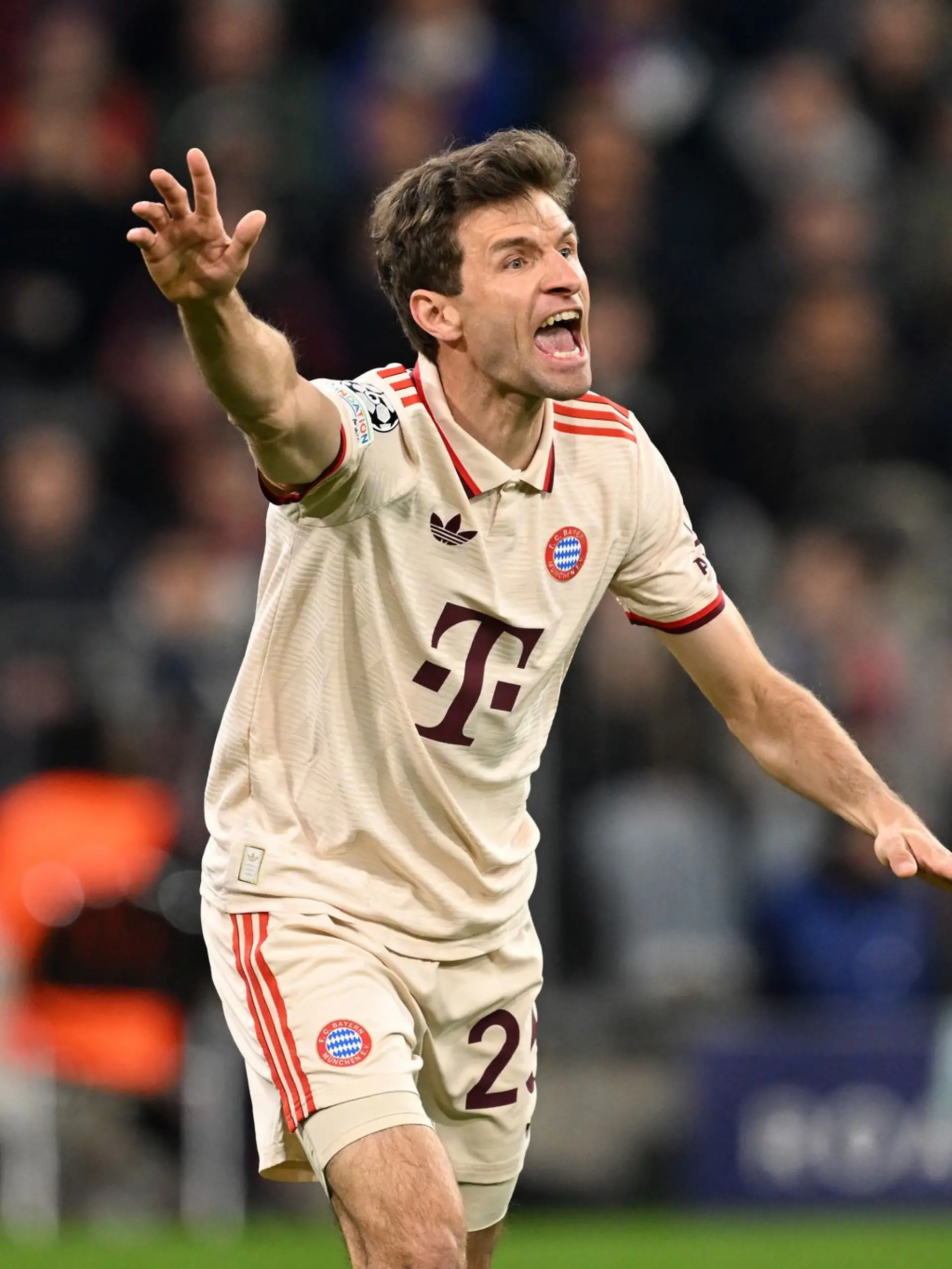 Bild zu: "Torschütze Müller reagiert gereizt auf Bayern-Niederlage"