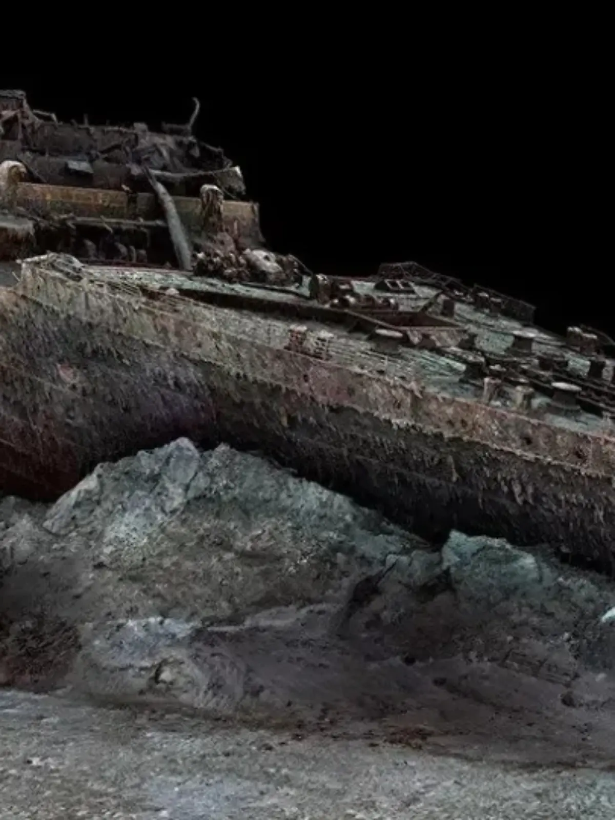 Scans zeigen die Titanic, die nach einem Zusammenstoß mit einem Eisberg gesunken ist