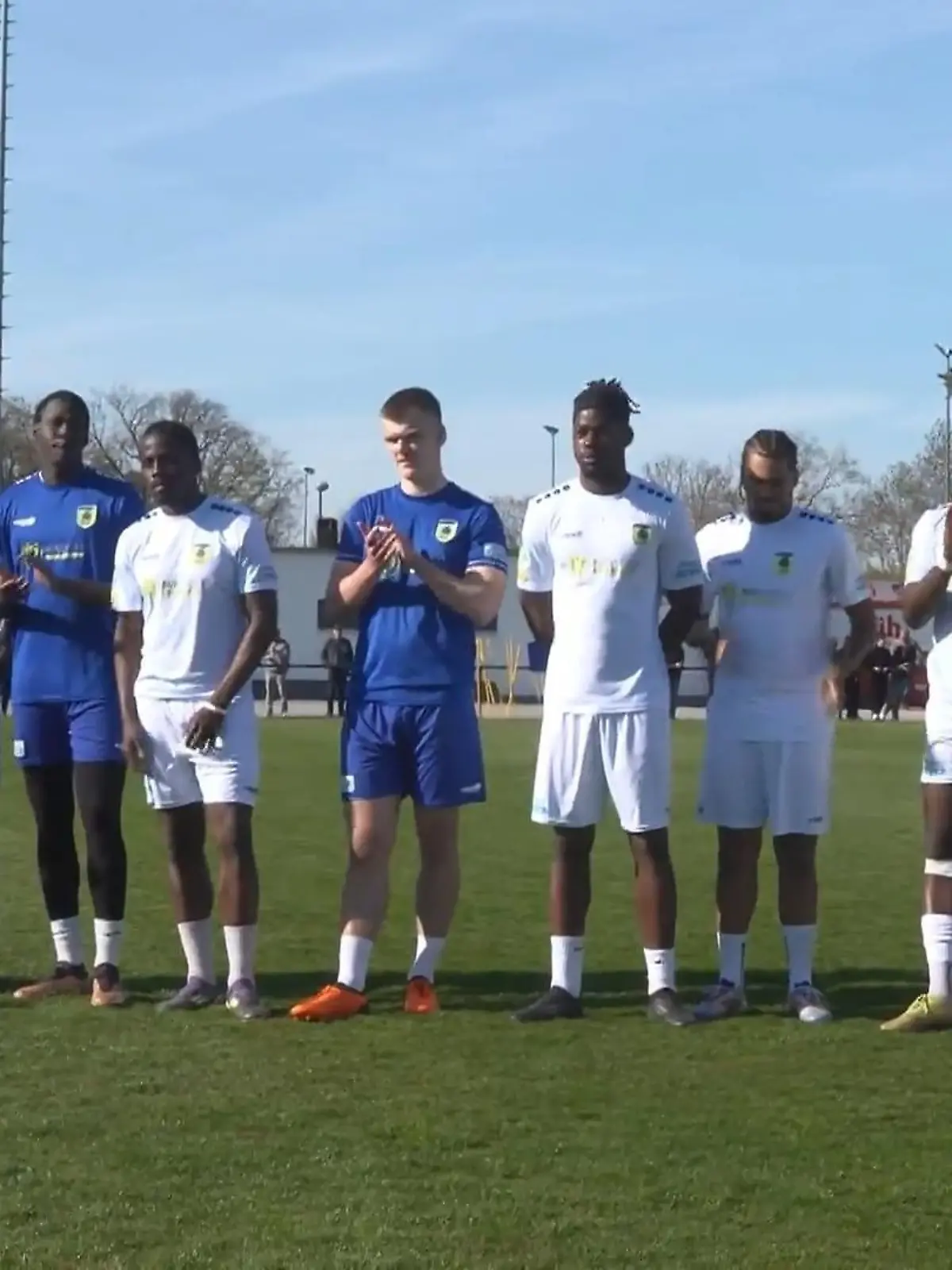 Bild zu: "Influencer startet Casting für den 1. FC Düren"