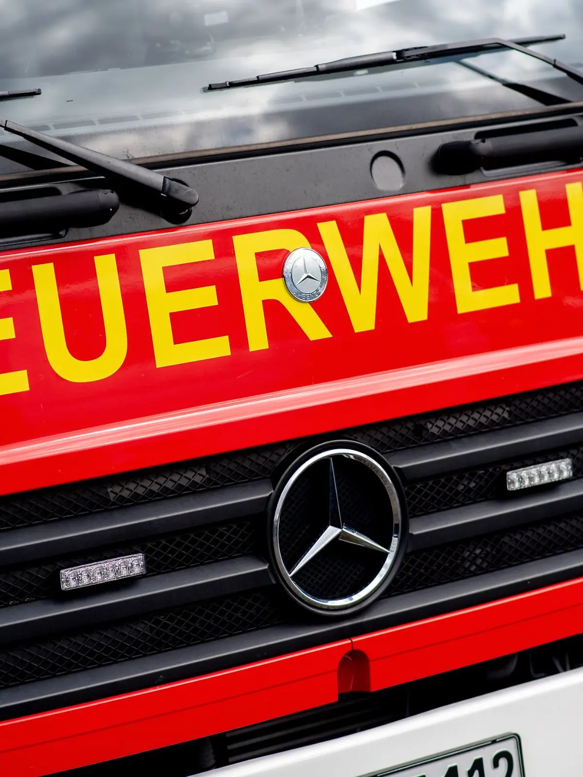 Bild zu: "Zwei Tote nach Brand in Sozialunterkunft"